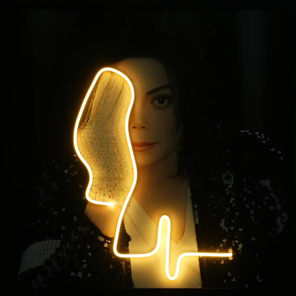 MJ Glowing Glove LED Wall Decor | Pop Icon Premium Music Wall Decor — Night